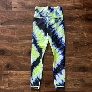 Athleta Elation Tie Dye 7/8 tight